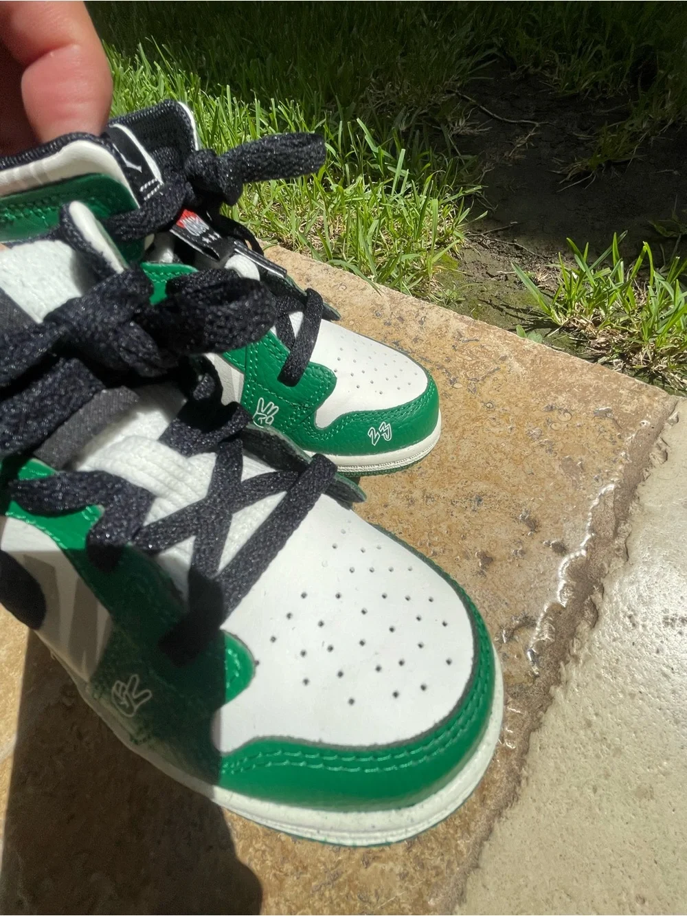 New Jordan Air Jordan 1 Green White Black High Top Leather Sneakers Kids 10c